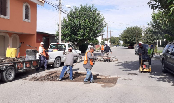 Continúa Programa de Bacheo Emergente