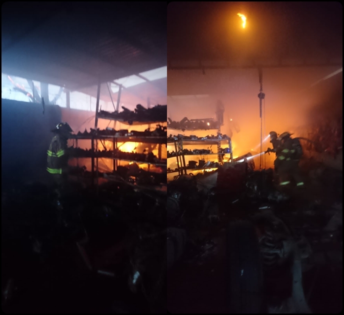 Cinco yonkes fueron incendiados en diversas partes de la ciudad