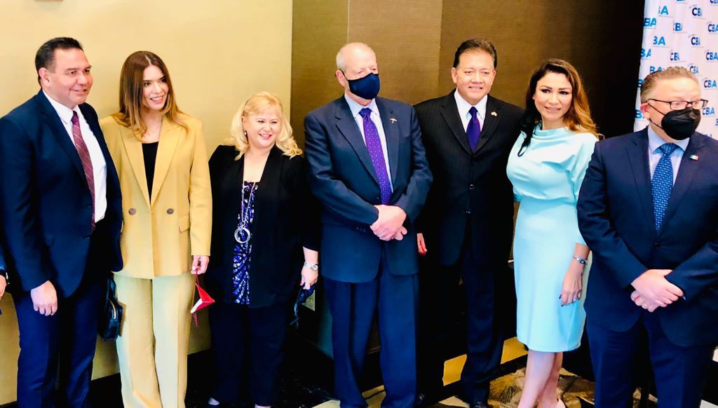 Se reúne Cruz Pérez Cuéllar con empresarios de El Paso, Texas