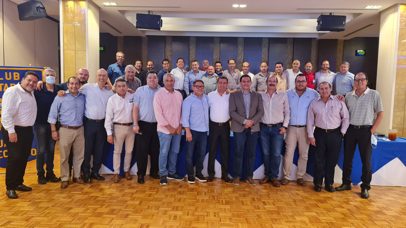 Se reúne Cruz Pérez Cuéllar con Rotarios de Juárez