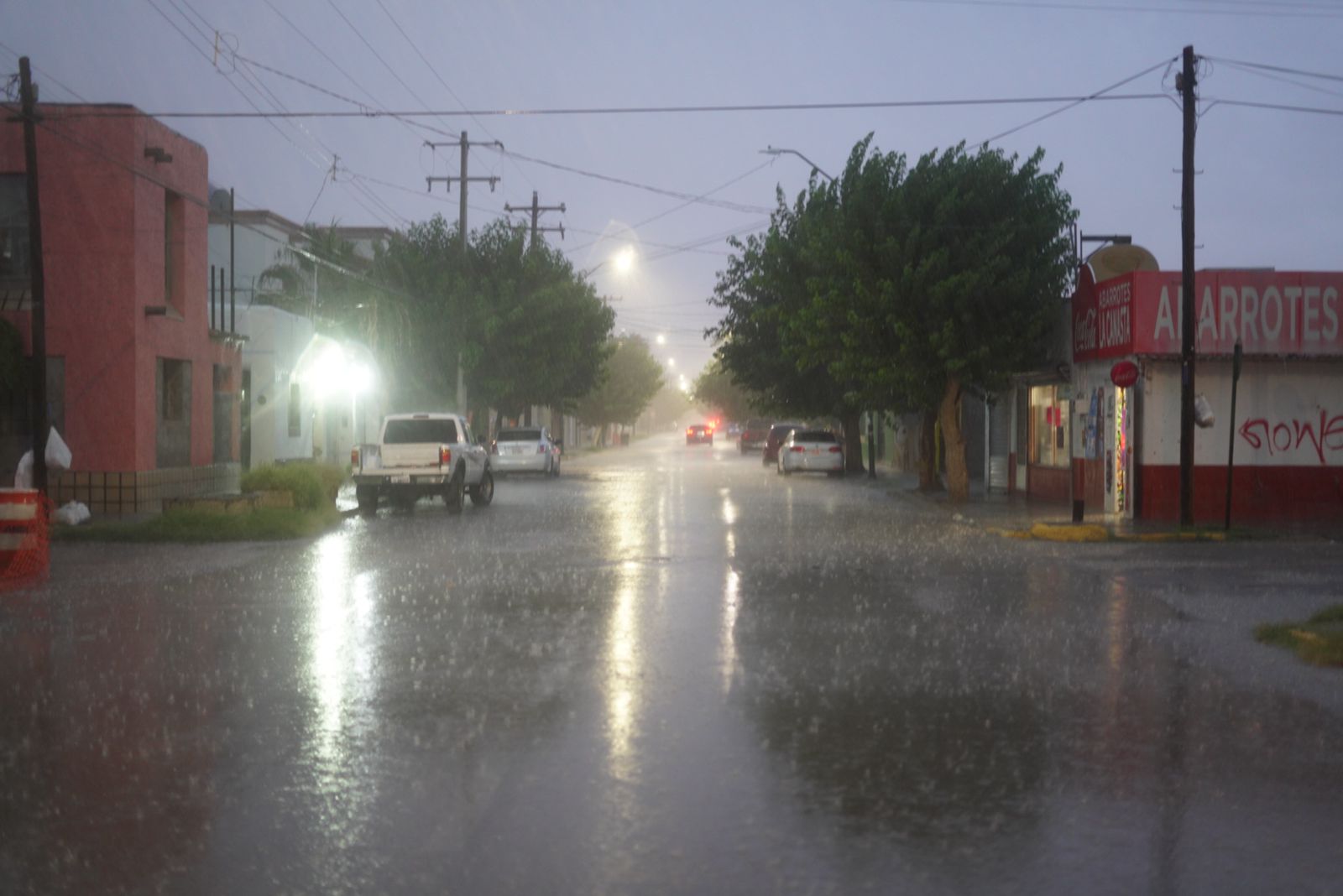 Alerta naranja por lluvia; monta Seguridad Vial dispositivo
