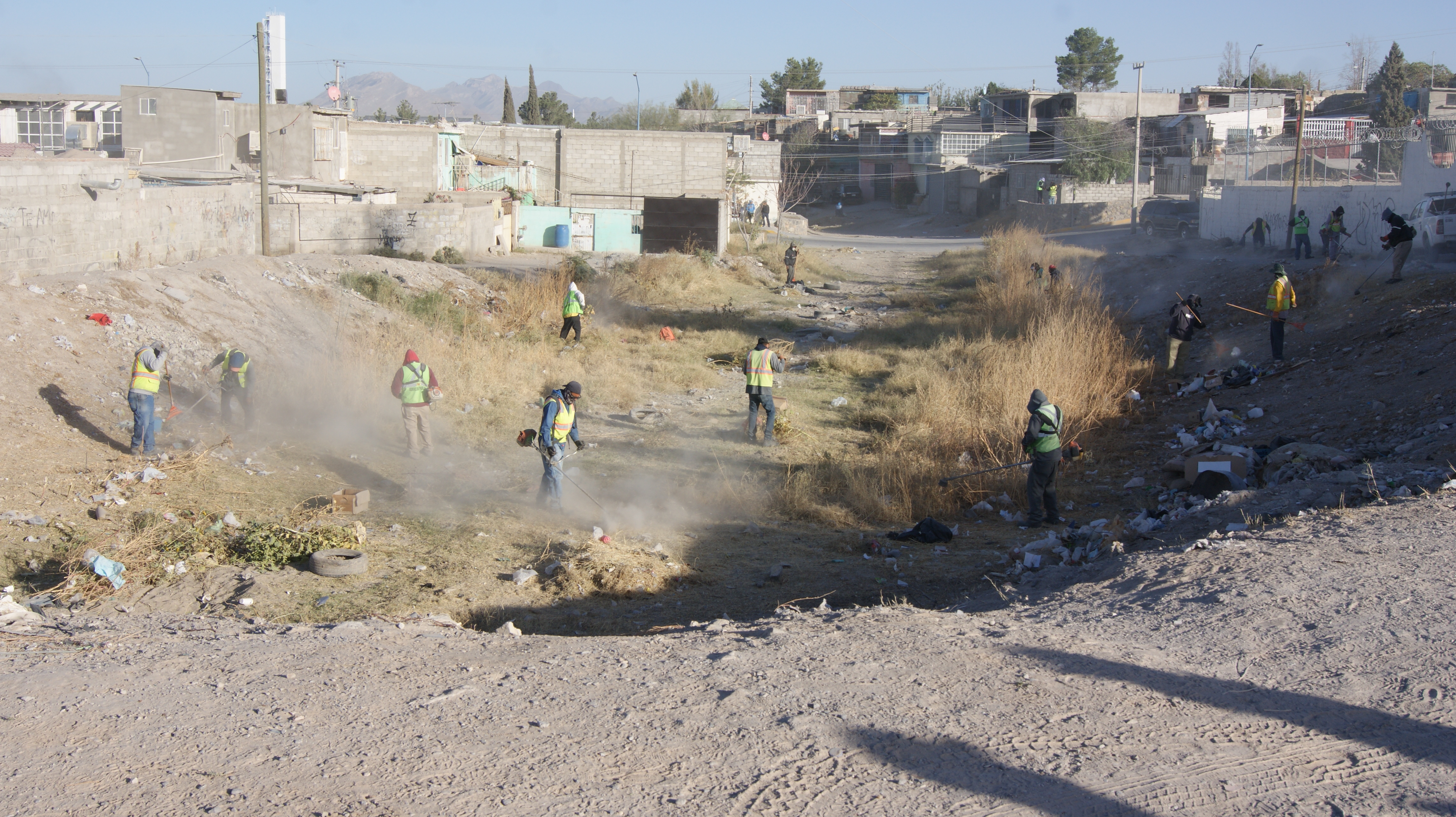A partir de enero, multas a quienes no limpien el frente de su vivienda