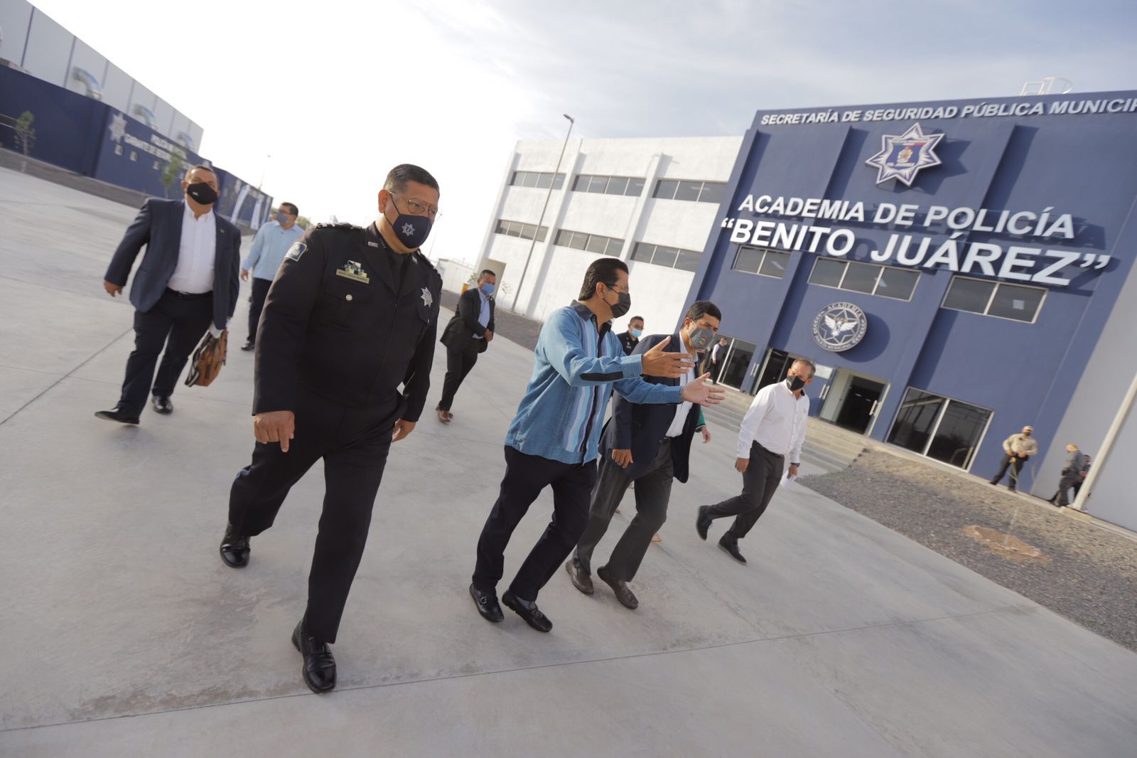 Recorre gobernador nuevas instalaciones policiacas y reconoce labor del alcalde