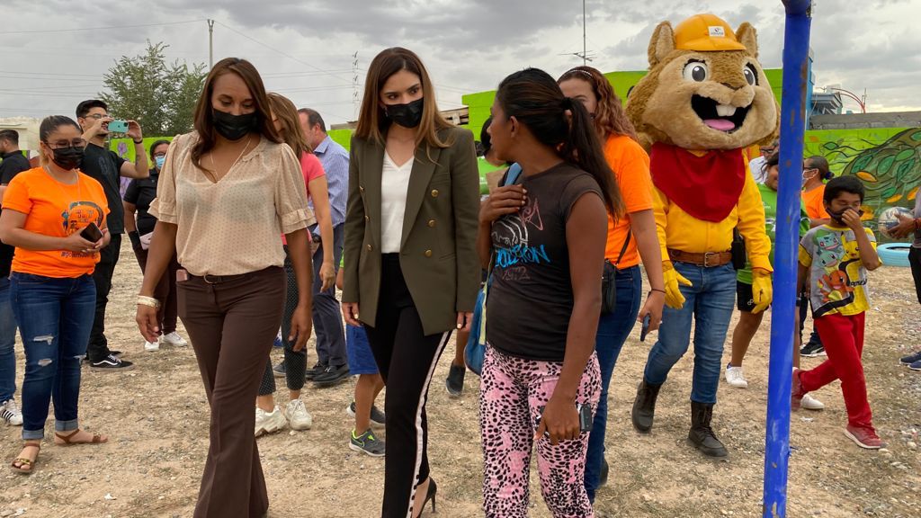 Rubí Enríquez, presidenta de DIF Municipal, recorrió centro comunitario de Urbivilla del Prado II