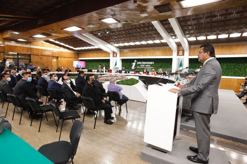 Entrega Armando Cabada tercer y último informe de Gobierno en Sesión Solemne de Cabildo