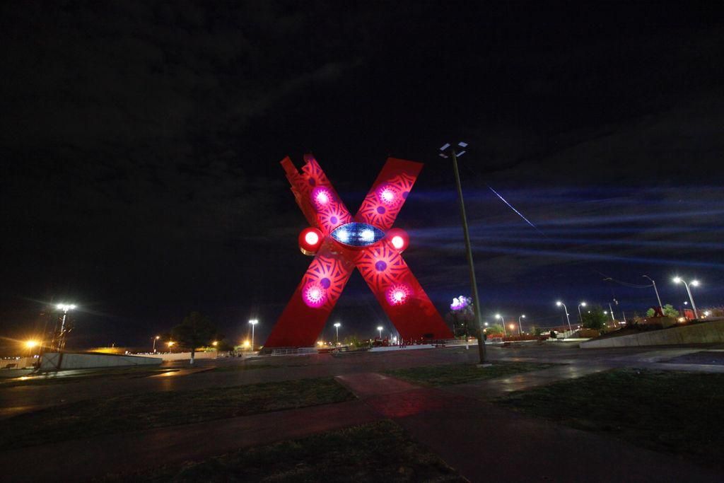 Entregan restauración del Monumento a la Mexicanidad
