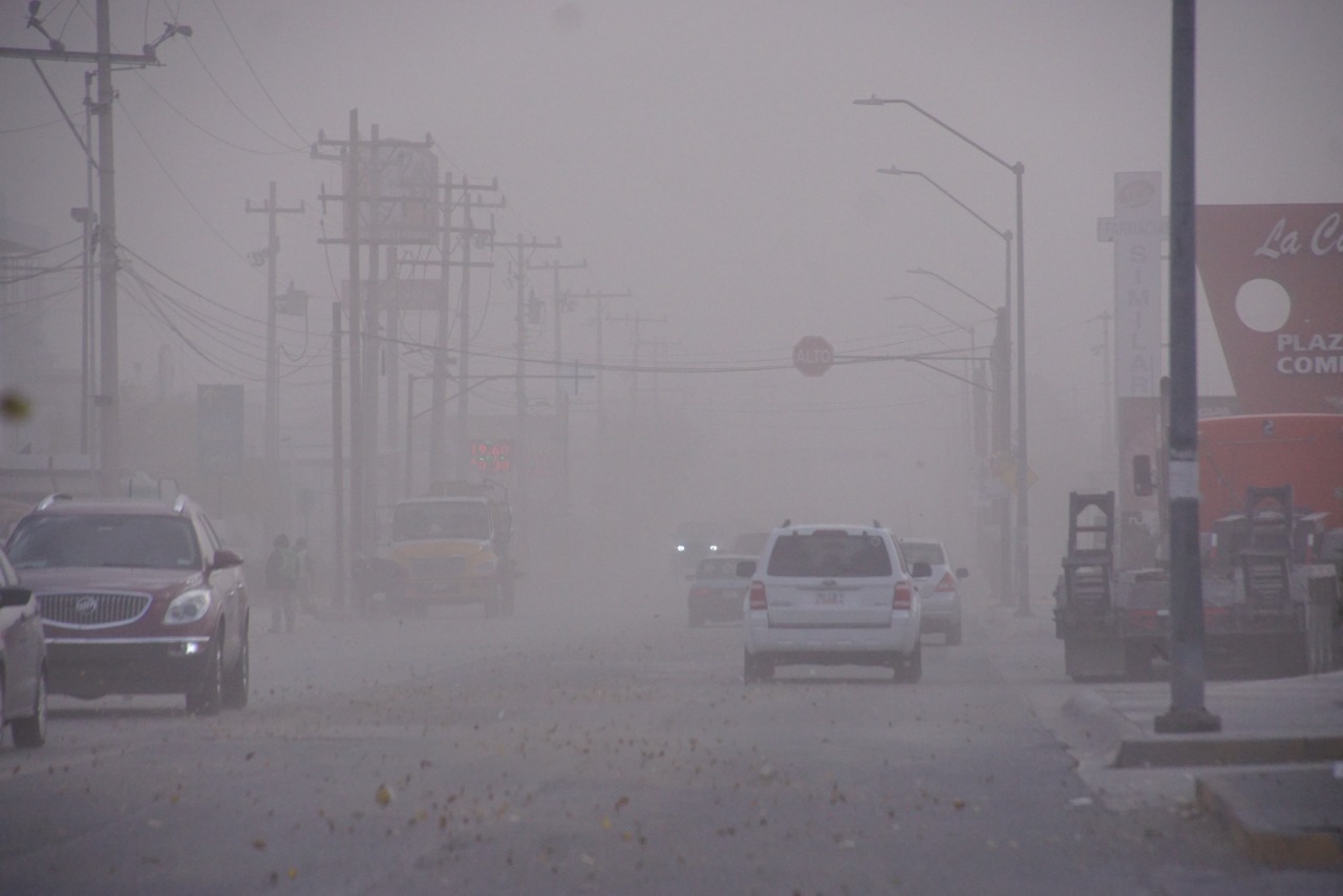 Piden extremar precauciones al conducir por tolvaneras y fuertes vientos