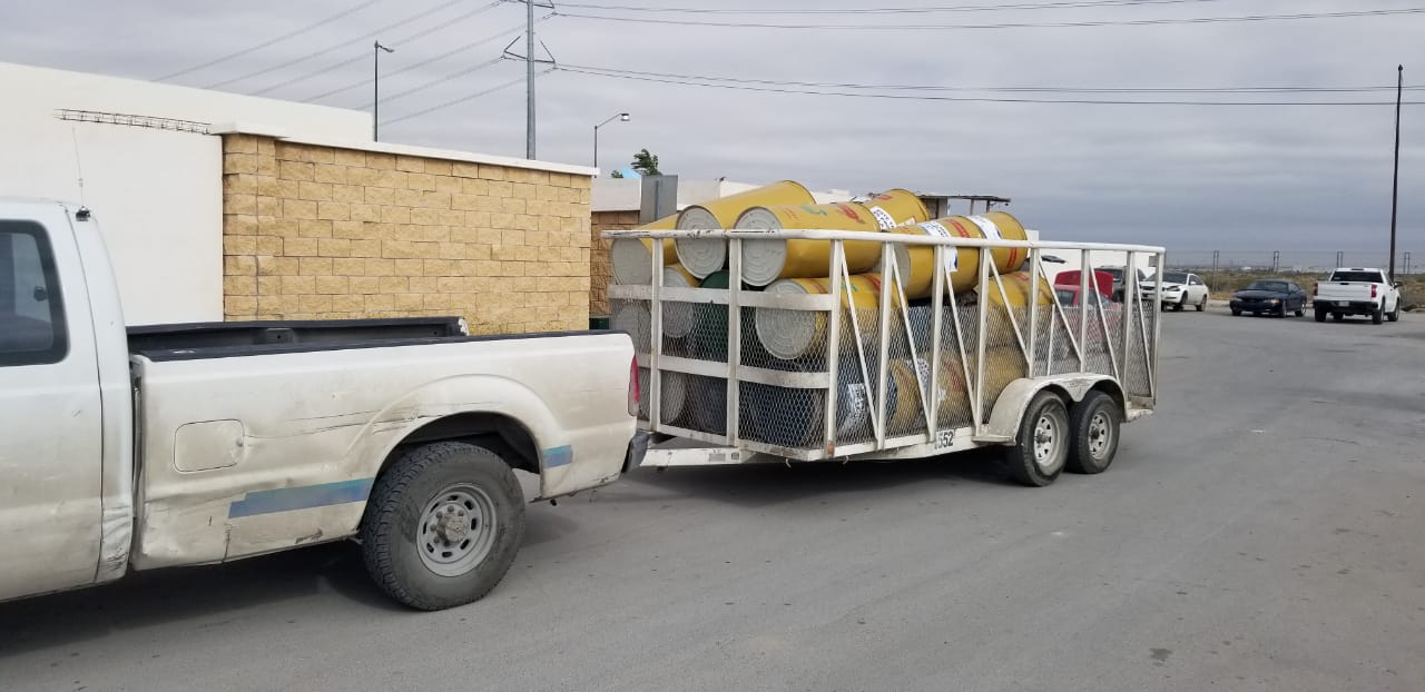 Por fallas en pozo JMAS distribuye agua en pipas