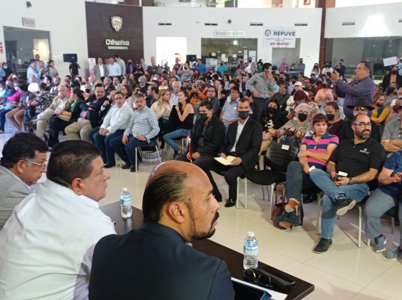 Responden autoridades a dudas sobre el sistema de transporte BRT.