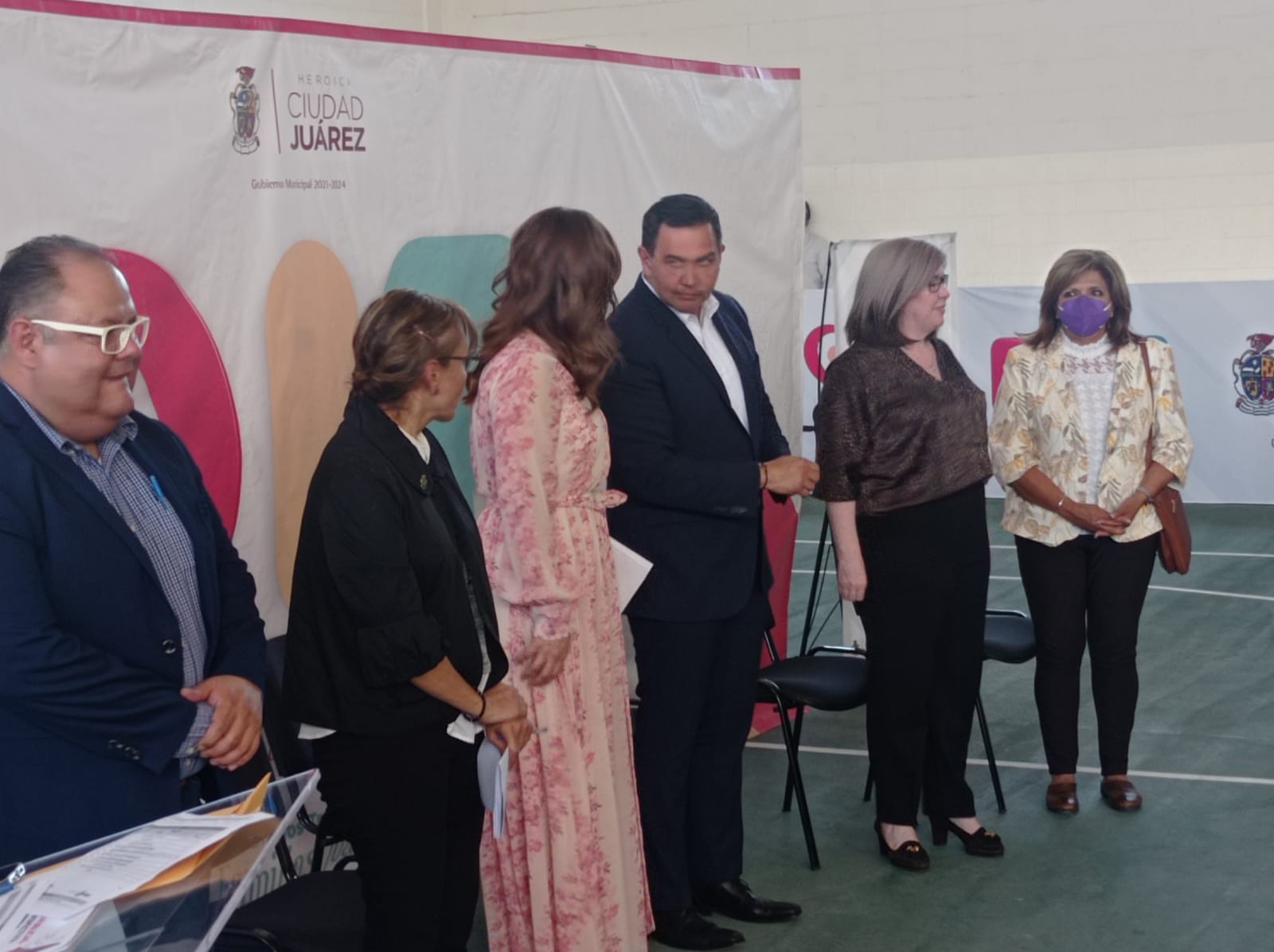 Instalan servicios comunitarios y de seguridad en el poniente de la ciudad.