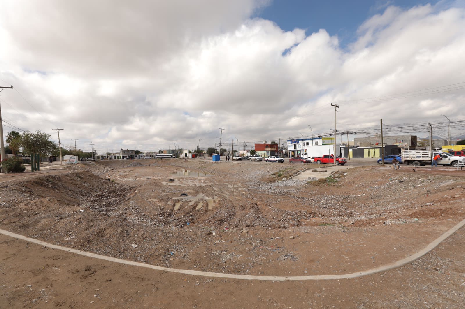 Dan banderazo de arranque a obras de rehabilitación del vaso Satevó Sur.