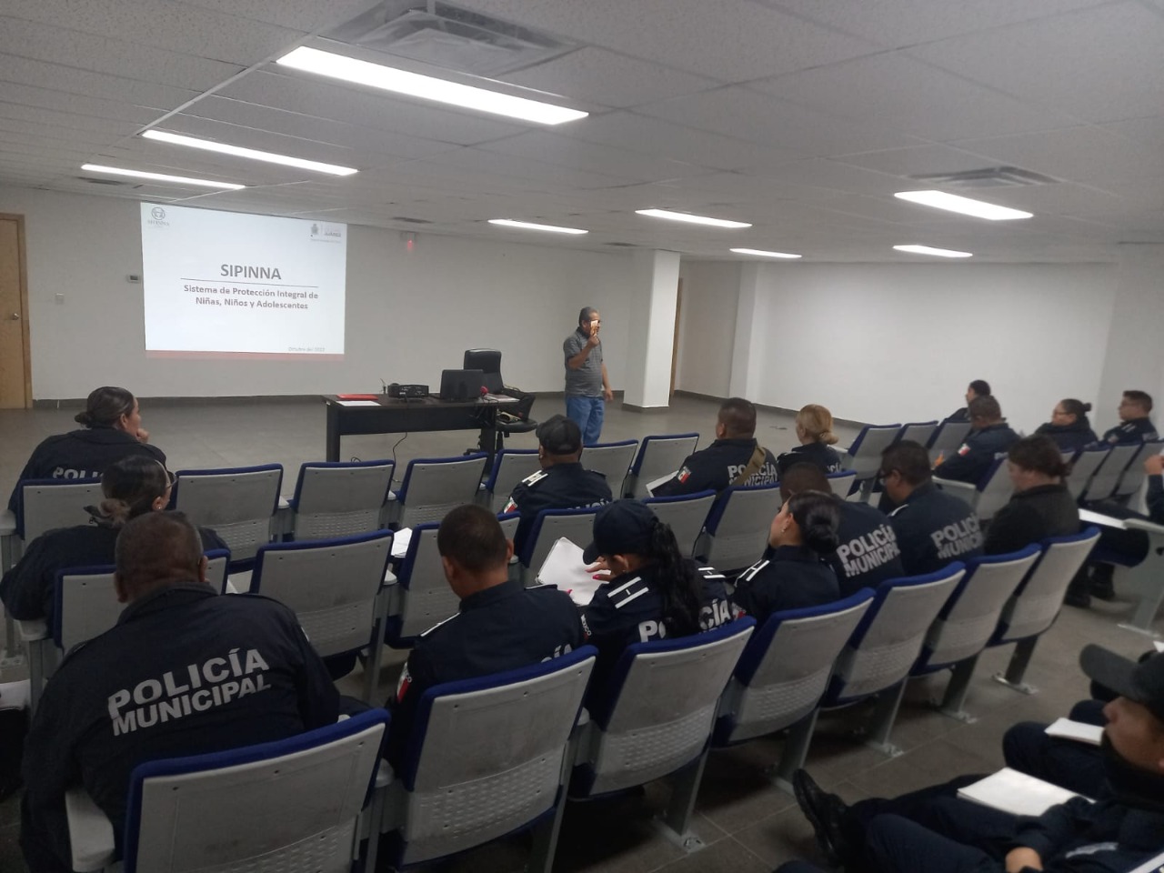 Da seguimiento SIPINNA a talleres para policías