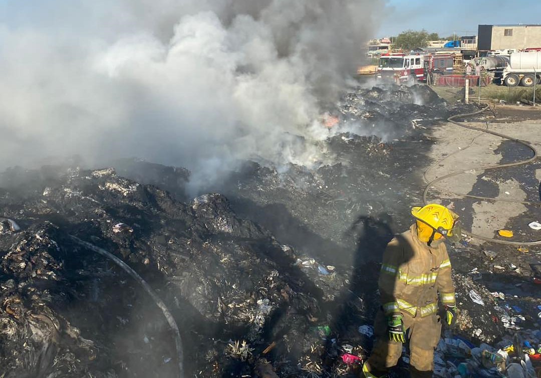 Bomberos sofocaron 27 incendios durante la última semana