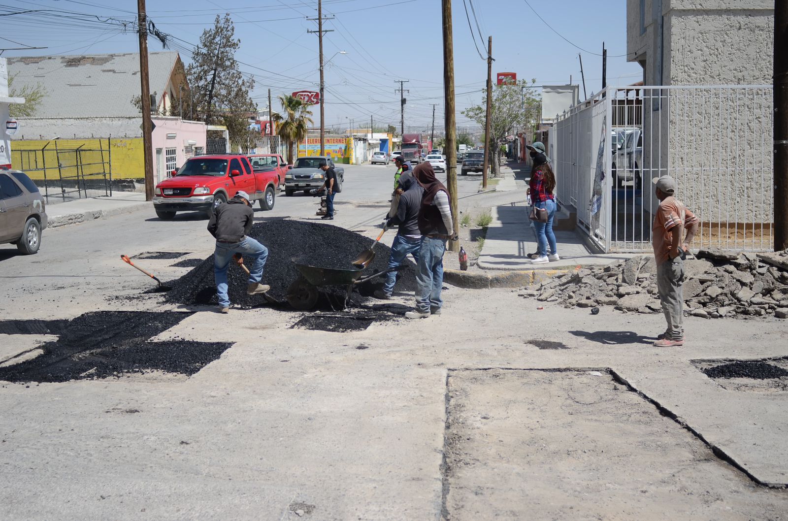 Continúa Programa Transparente de Bacheo en las seis zonas de Ciudad Juárez