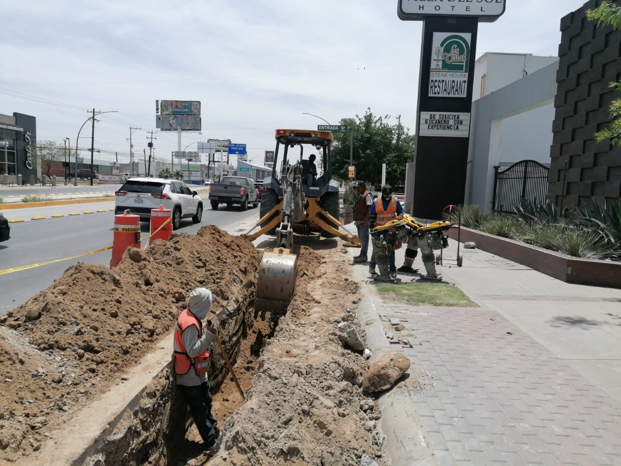 Mantiene JMAS programa de bacheo en zanjas abiertas por la descentralizada