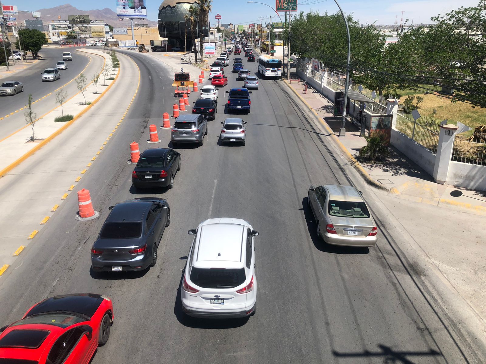 Cierra vialidad carriles en la curva San Lorenzo