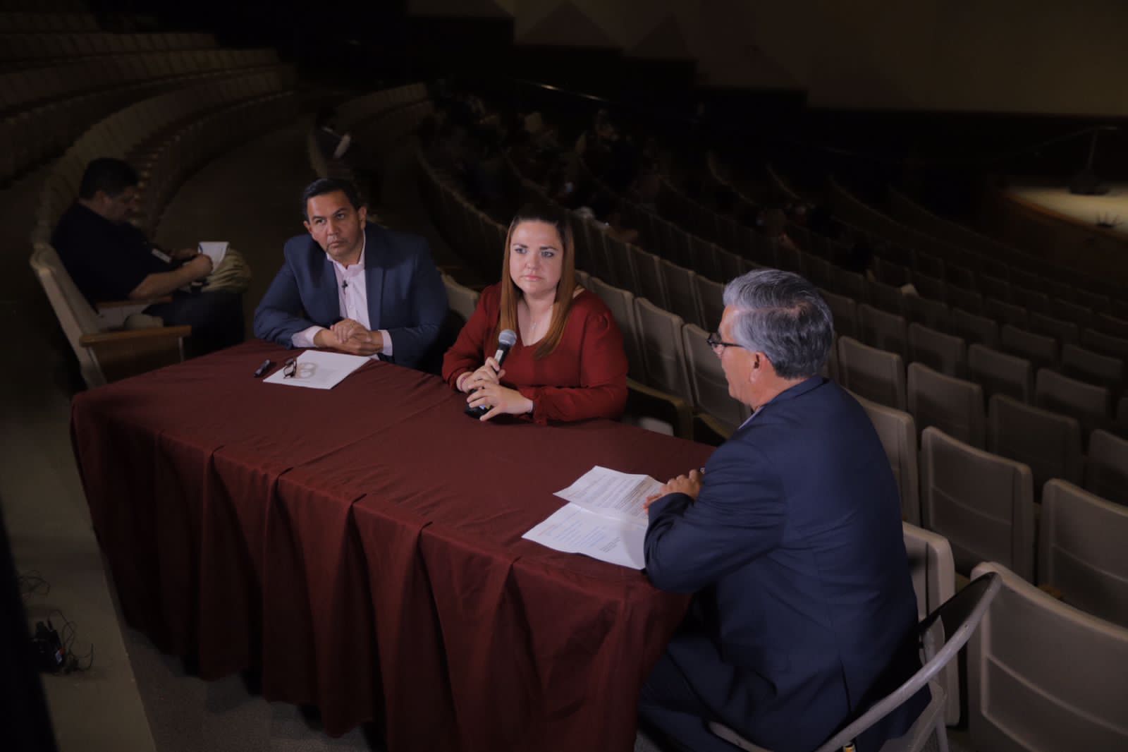 Realizó presidente municipal sexto programa “En directo con Cruz”