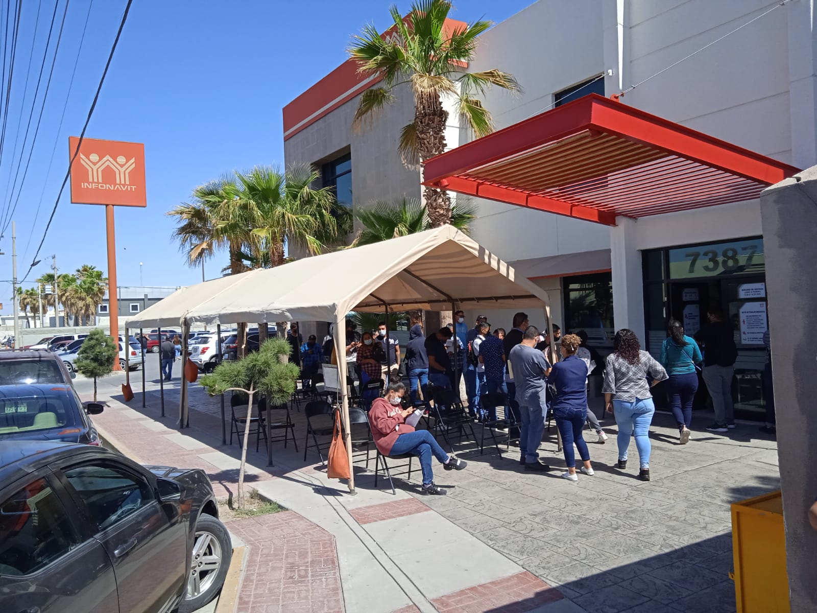 Lanza INFONAVIT programa de crédito para adquisición de terrenos