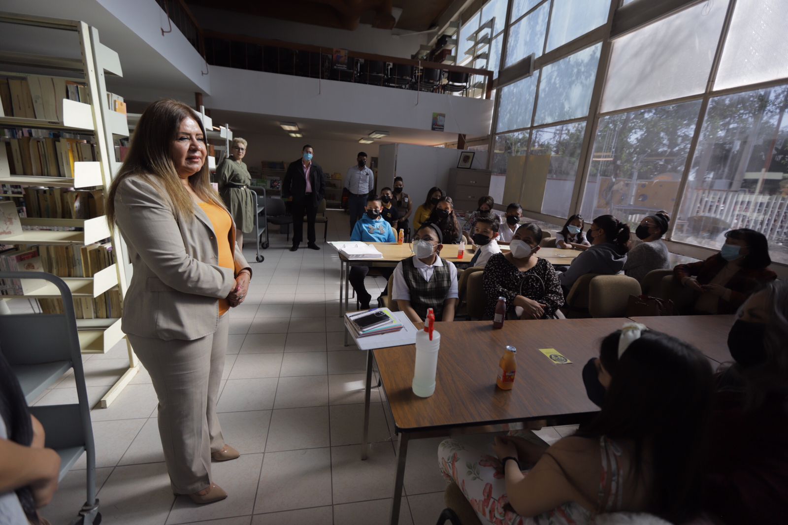 Presenta Educación a los niños que serán funcionarios municipales por un día