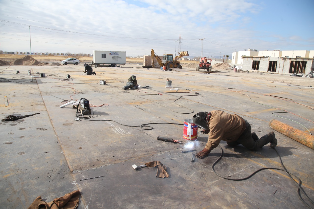 JMAS JUÁREZ construye tanque de almacenamiento