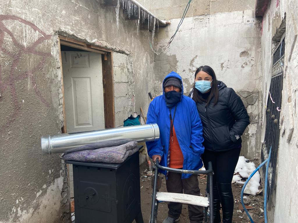 Continua la entrega de calentones y cobijas en zonas vulnerables de Juárez