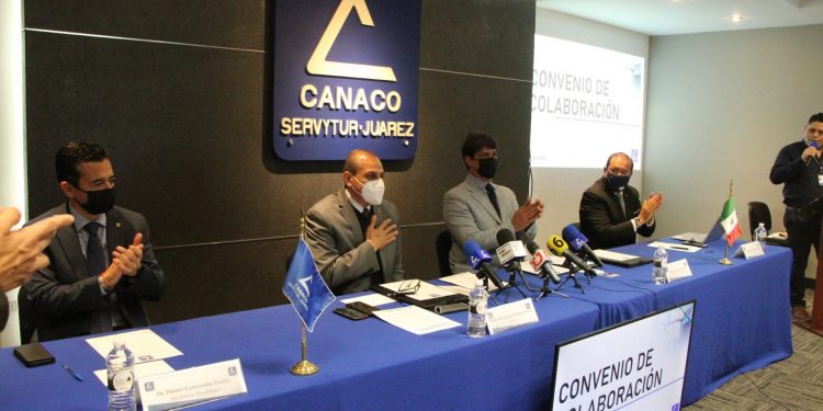 La UACJ y CANACO pactan acuerdo a beneficio de los universitarios