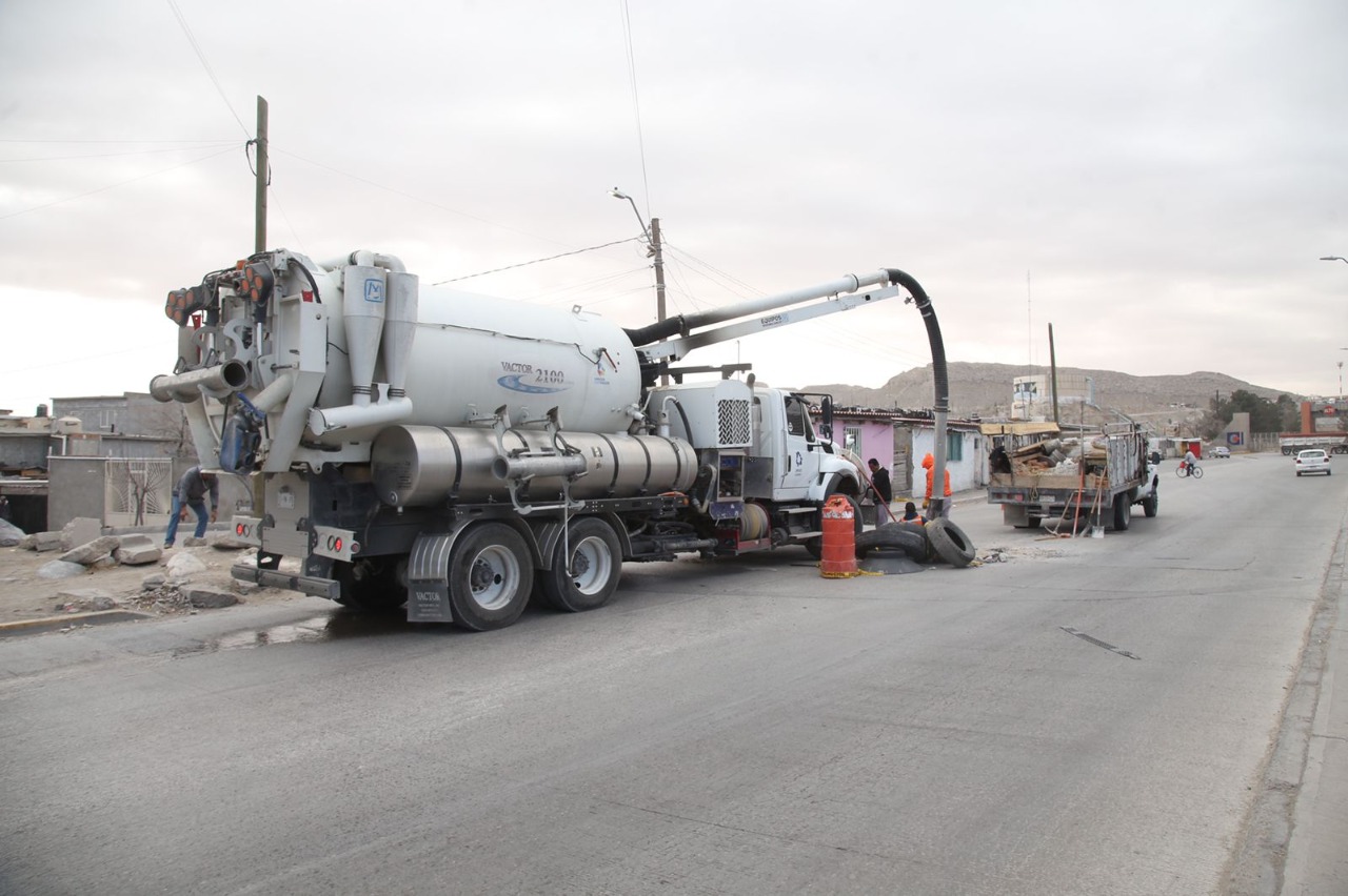 JMAS JUÁREZ reparó caja de válvulas