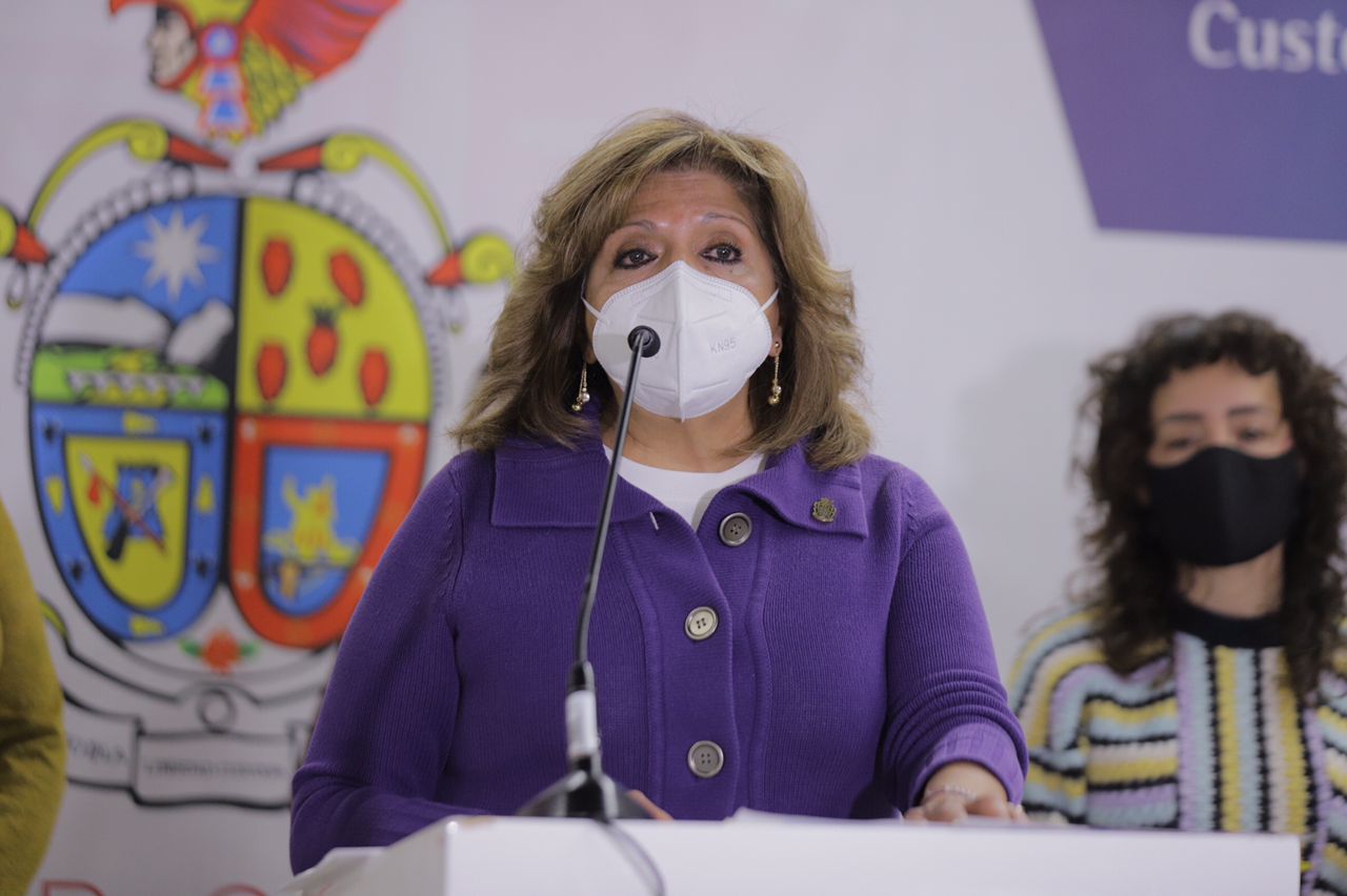 Presentan convocatorias de Mujer Ilustre y Presea Kirá