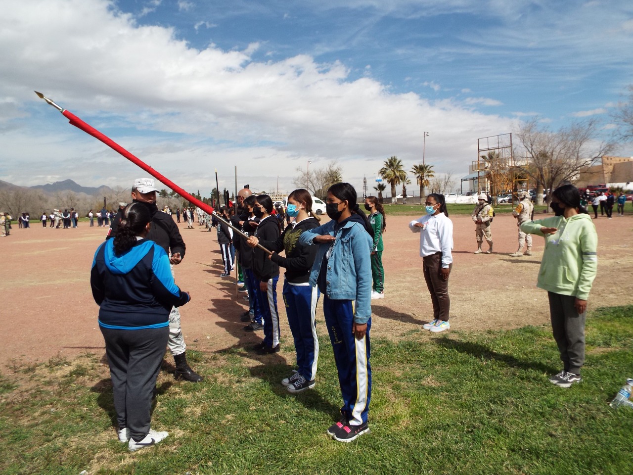 Realizan ensayos previos a la ceremonia del Día de la Bandera