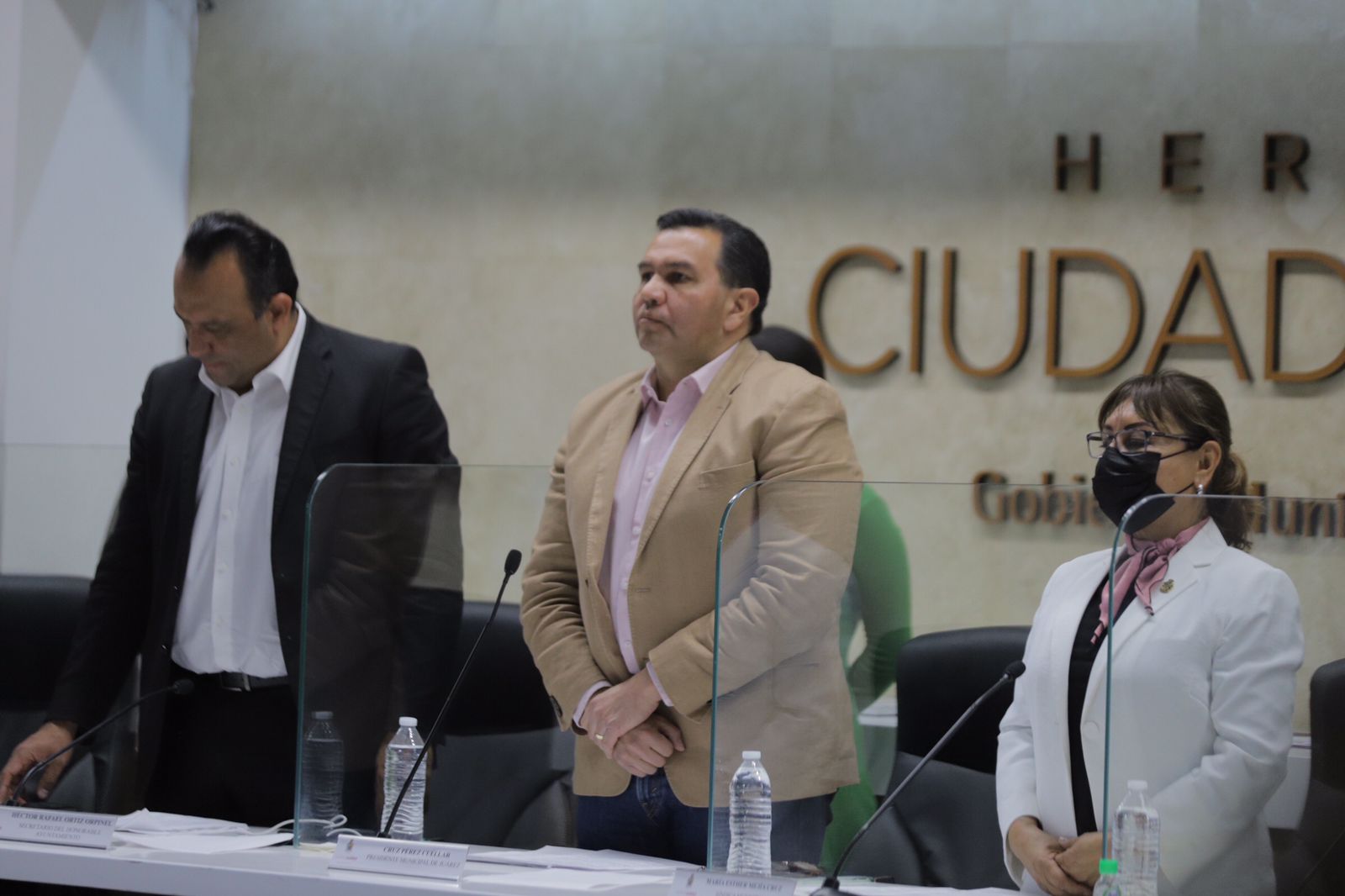 Rinde Cabildo homenaje póstumo al cronista Filiberto Terrazas Sánchez