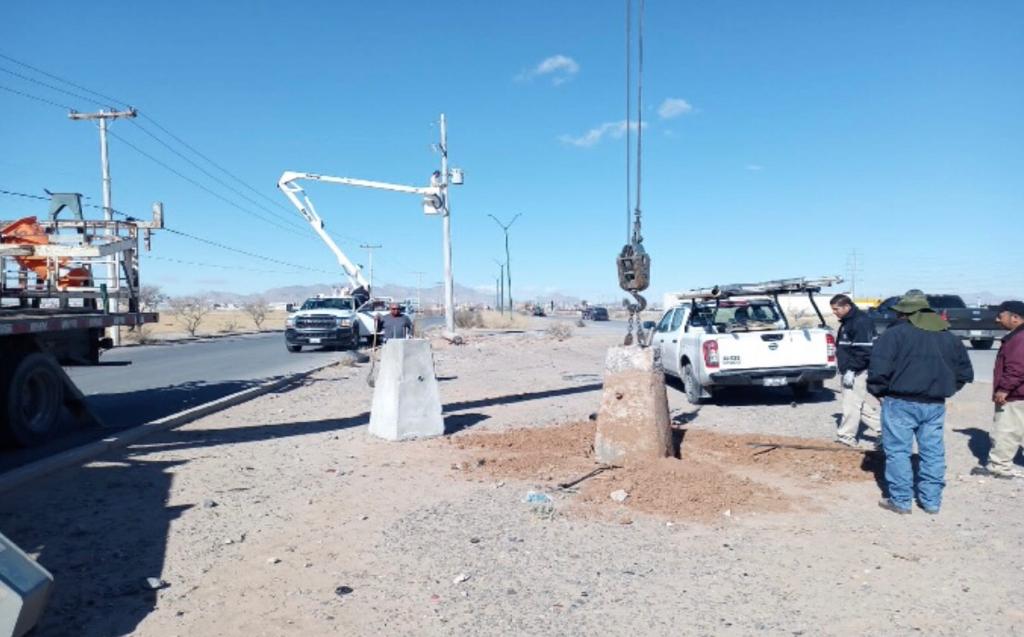 Instalan luminarias en fraccionamiento Las Haciendas y Parque Oriente