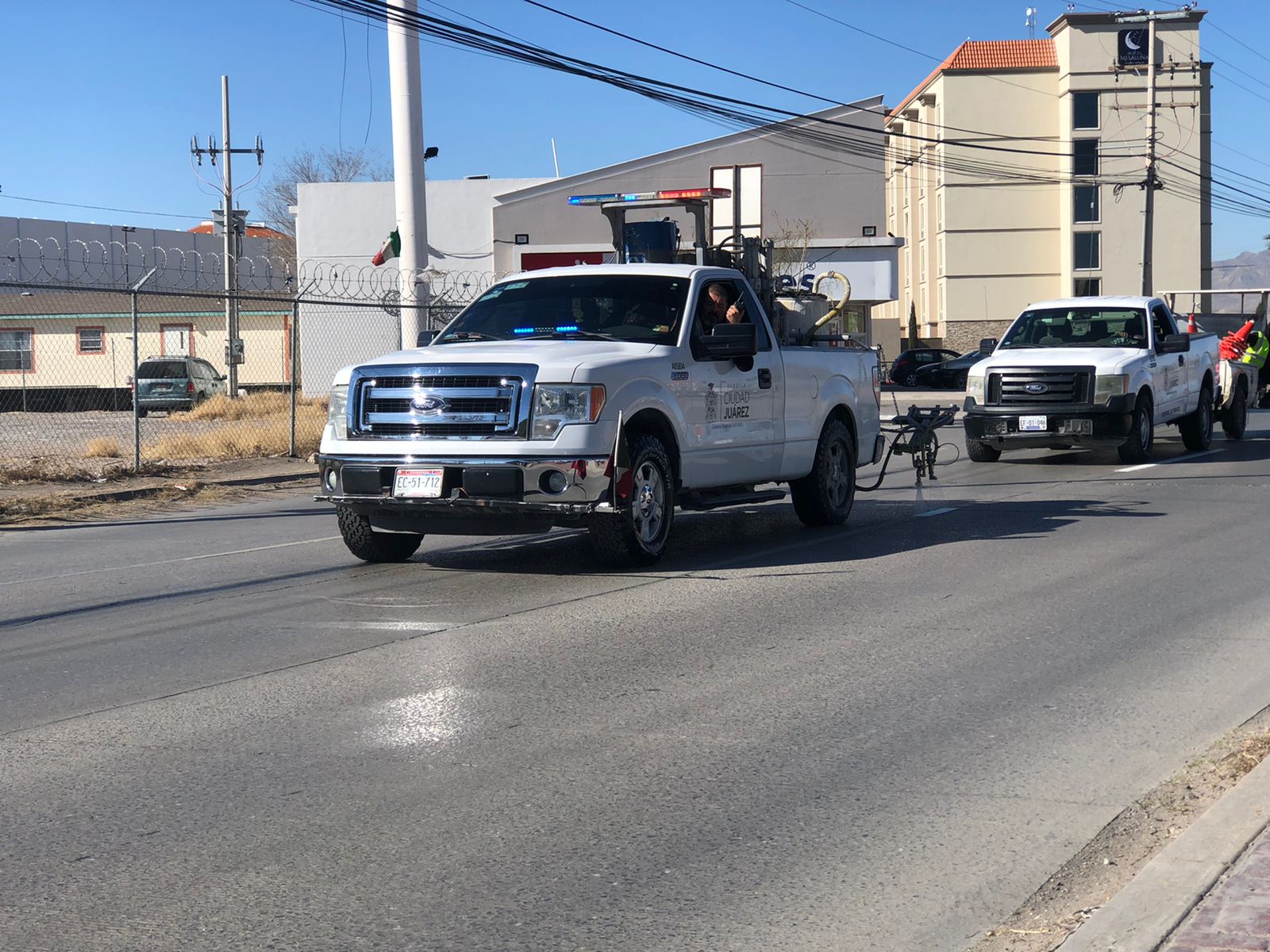 Avanza la señalización de líneas en calles de la ciudad