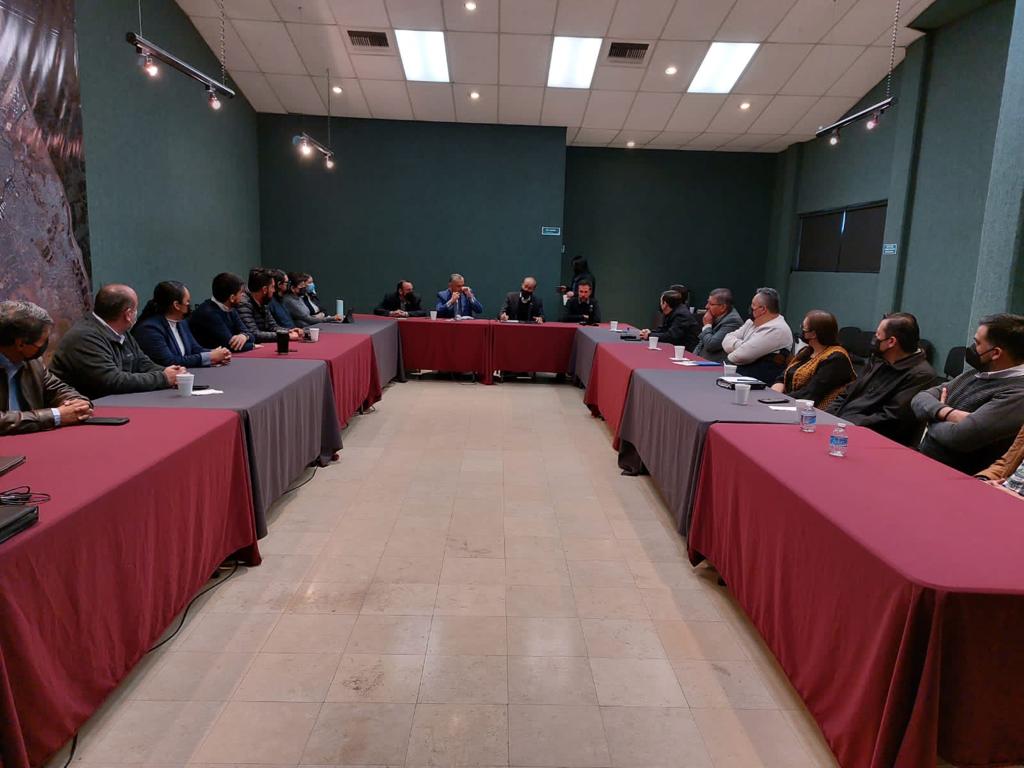 Presenta Municipio programa de obra pública para el 2022 a la CANADEVI