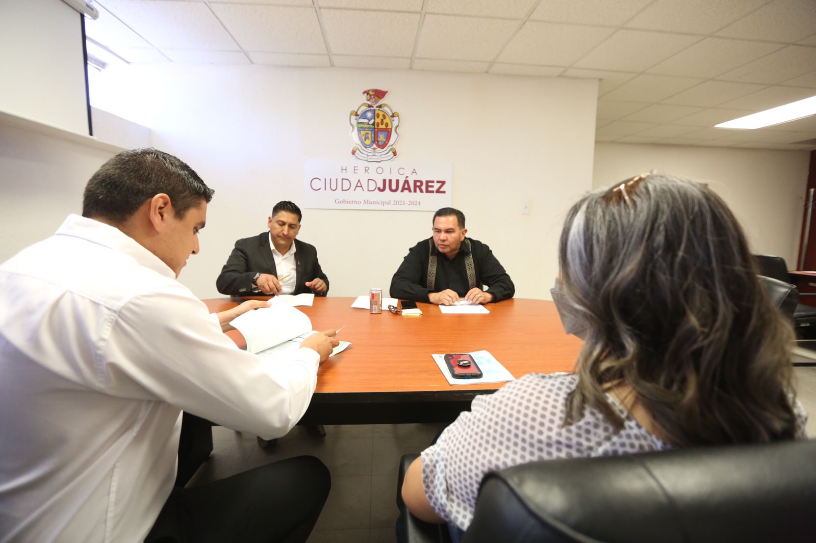 Alcalde Cruz Pérez Cuéllar atiende de manera directa a ciudadanos del suroriente