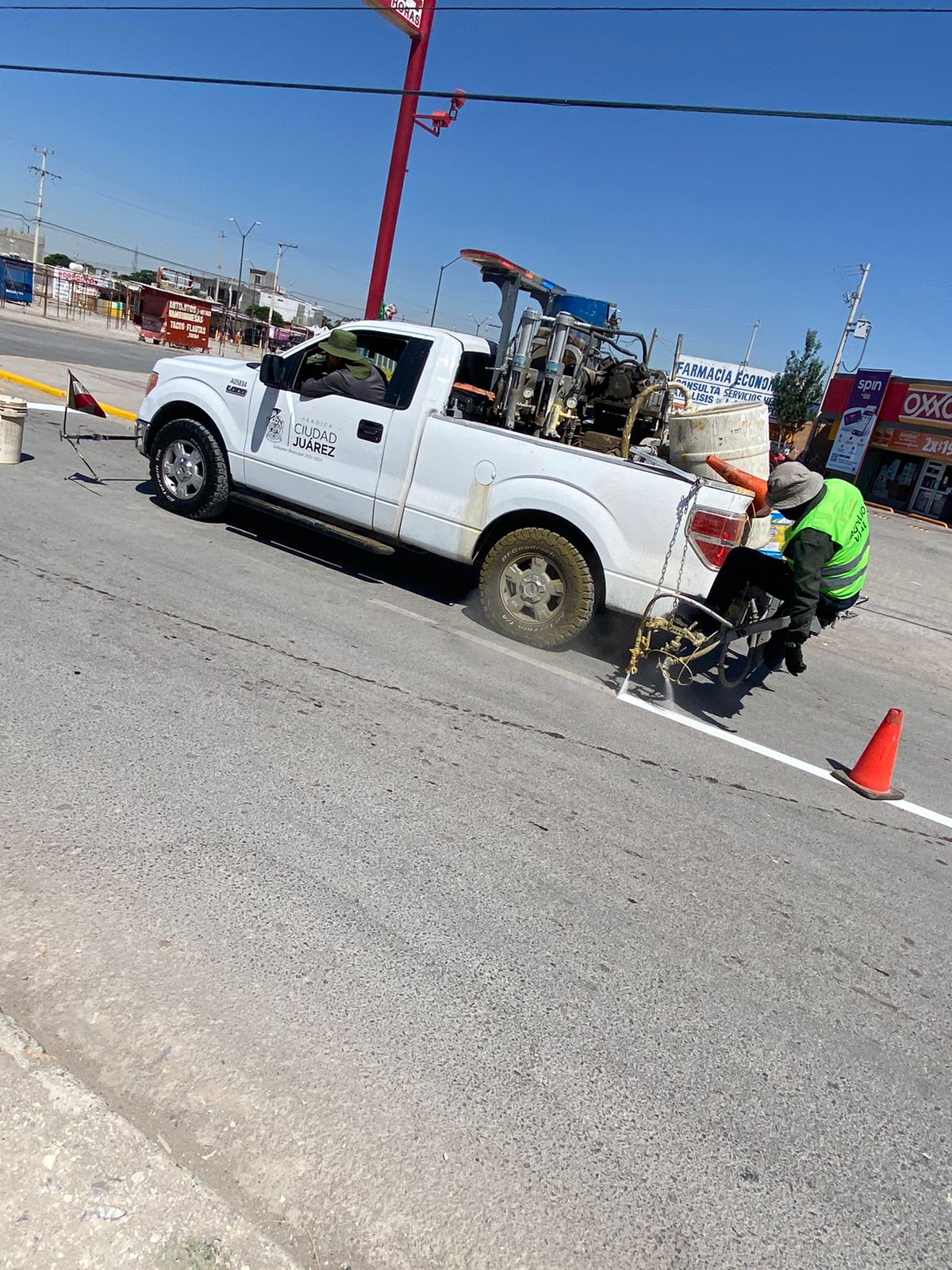 Adquirirá municipio dos maquinas para pintar carriles de avenidas