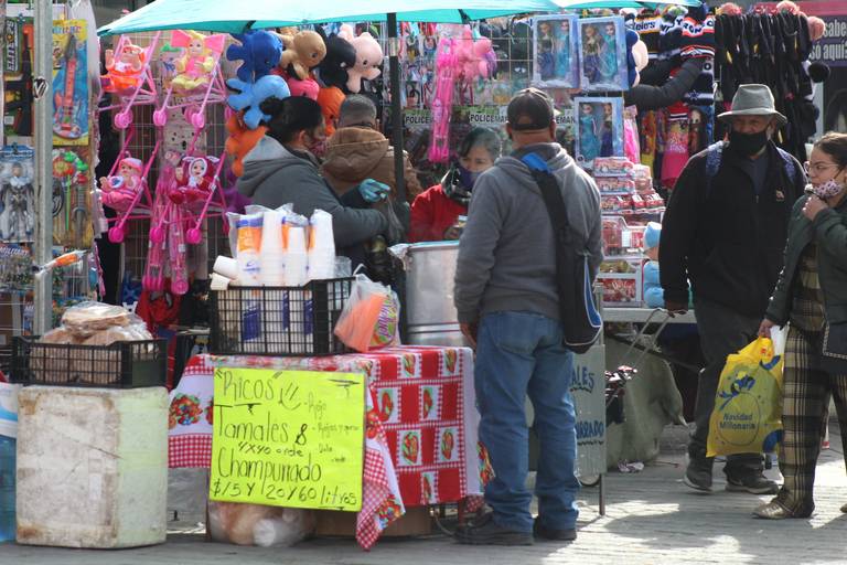 Exigen comerciantes establecidos del centro, actuación drástica contra ambulantes