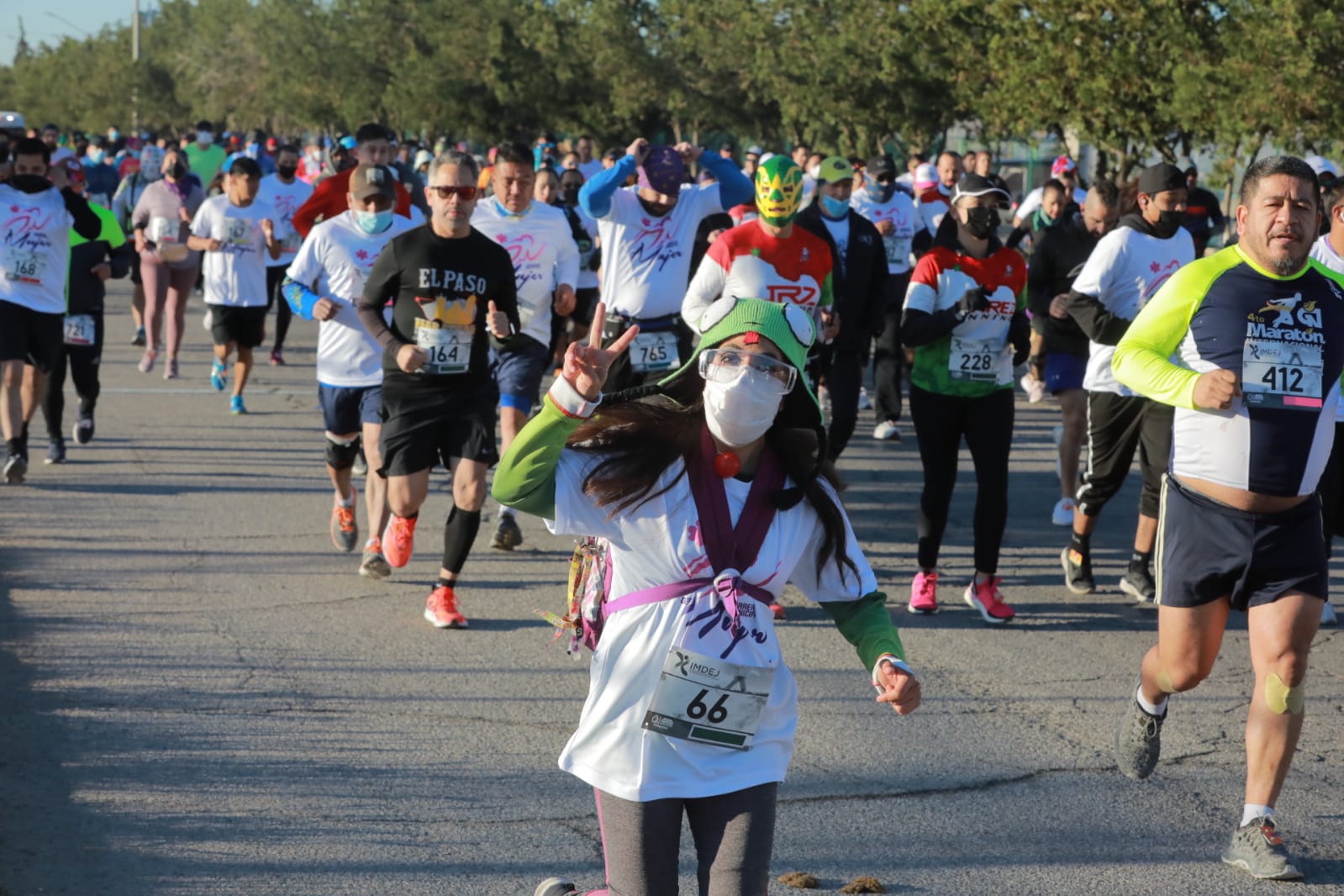 Realizan Carrera Municipal de la Mujer