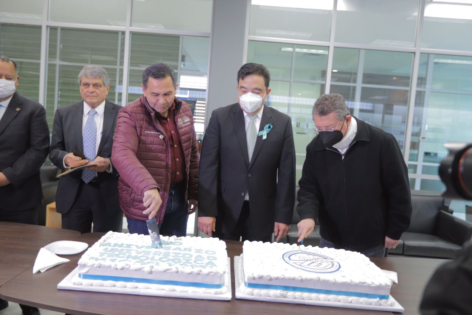 Acude Presidente Municipal a ceremonia de aniversario de la Universidad Tecnológica Paso del Norte