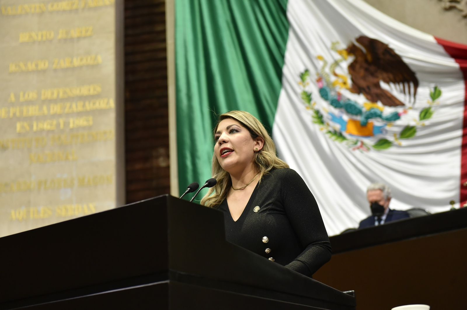 Exhortan a entidades legislar para eliminar cobro en estacionamientos