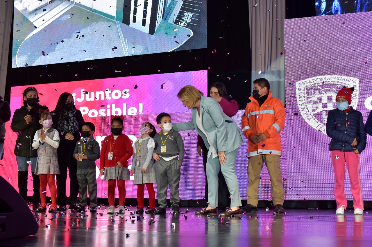 Llegó el momento de arreglar las cosas que se hicieron mal y atender el rezago en colonias marginadas de Juárez: Maru Campos