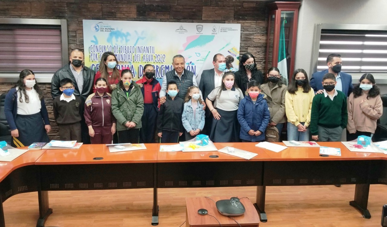 La JMAS Juárez premió a ganadores del concurso por el día mundial del agua