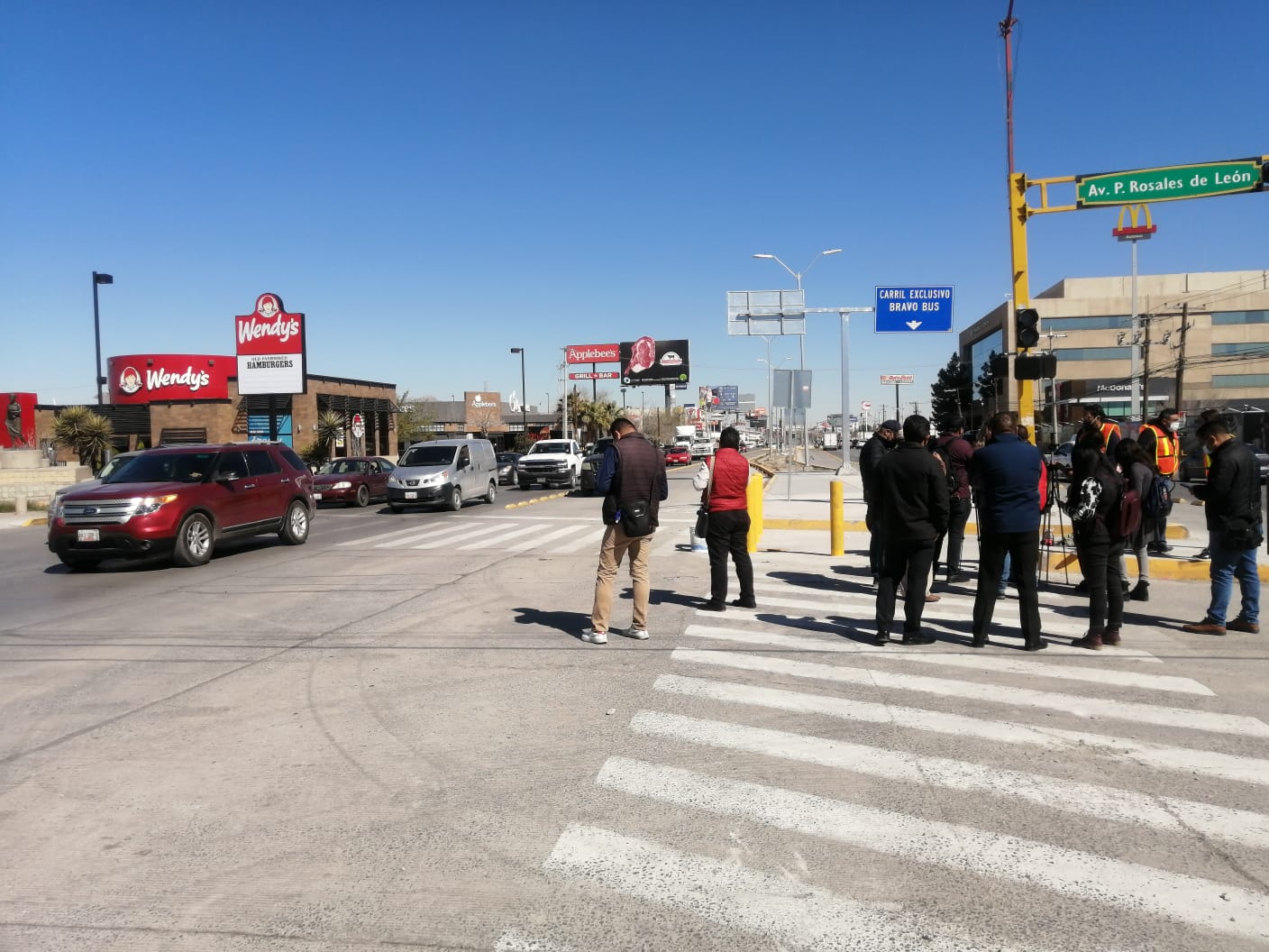 Siguen sin funcionar semáforos en cruceros del BRT