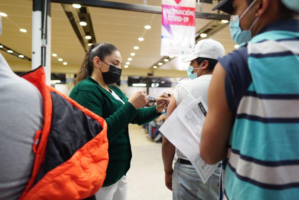 Destaca CANACO participación de juarenses en proceso de vacunación