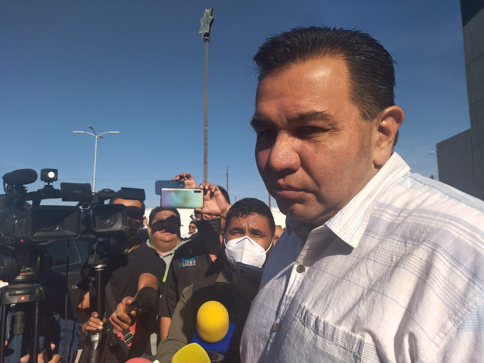 Pide alcalde a elementos policiacos respetar a las mujeres