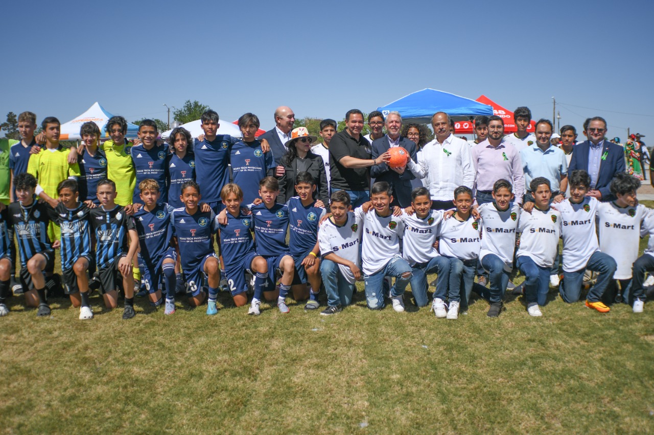 Llama alcalde a seguir trabajando unidos Juárez y El Paso