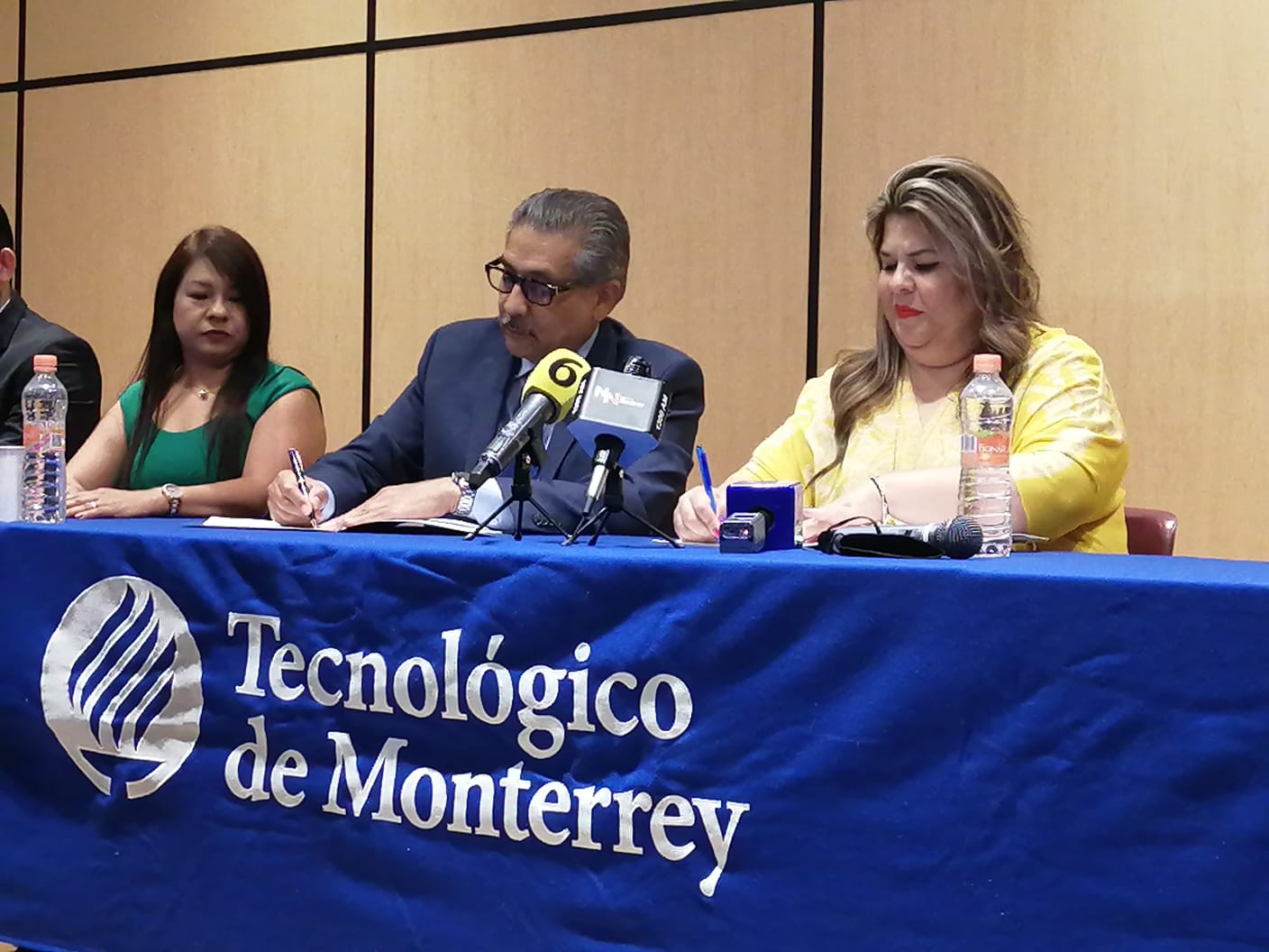 Firman Tecnológico de Monterrey convenio de colaboración con Seisa Medical