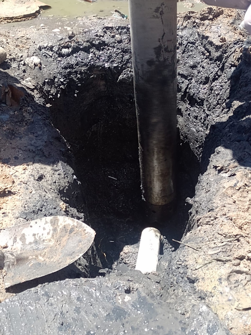 JMAS Juárez detecta toma clandestina de drenaje