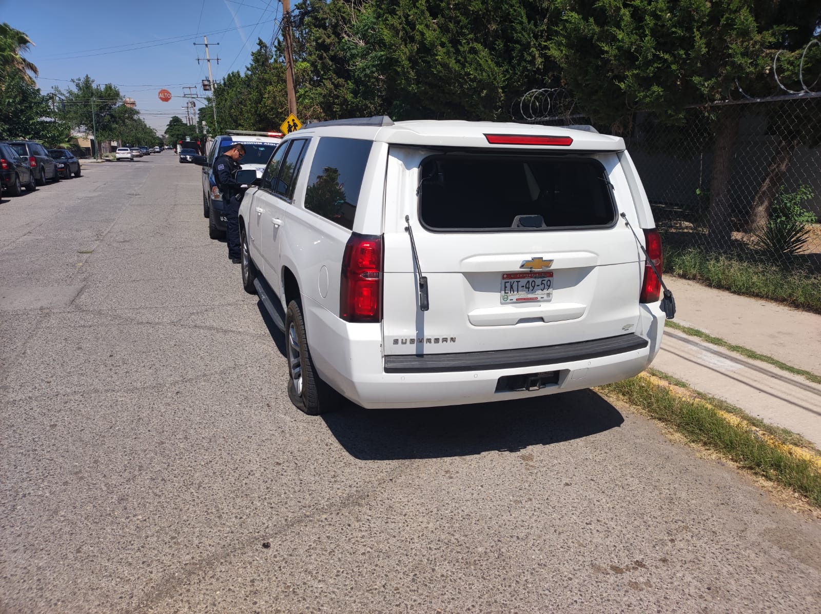 Localizan abandonado vehículo que presuntamente participio en balacera contra agentes del CBP   