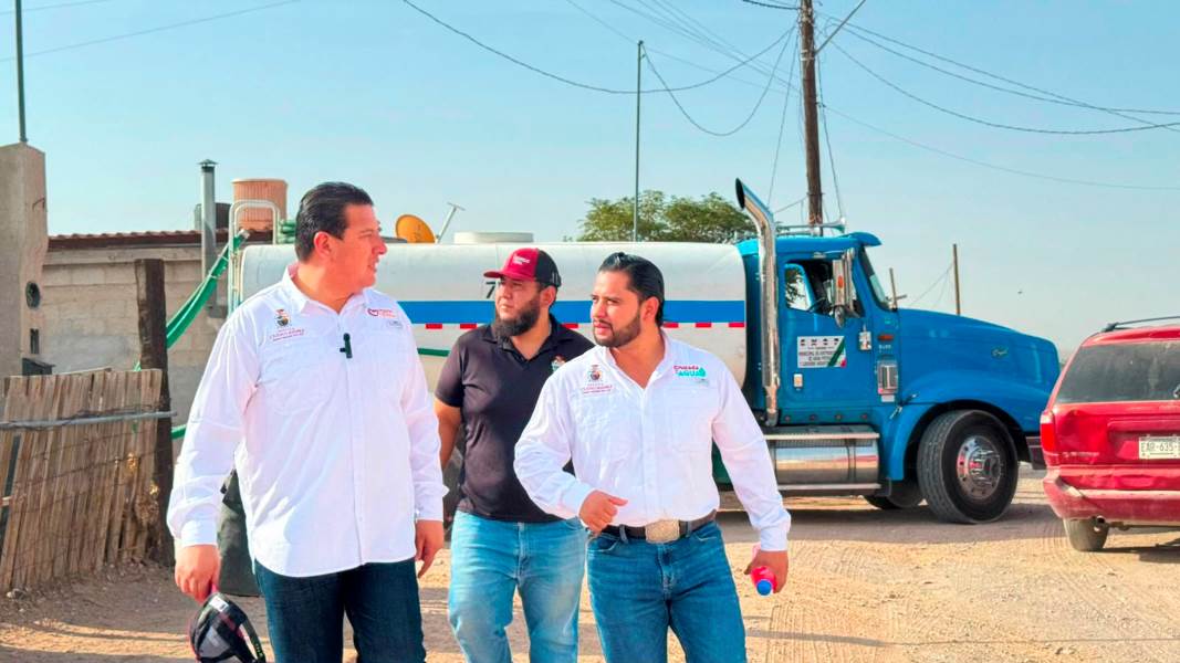 Gobierno Municipal mantiene distribución de agua mediante 15 pipas