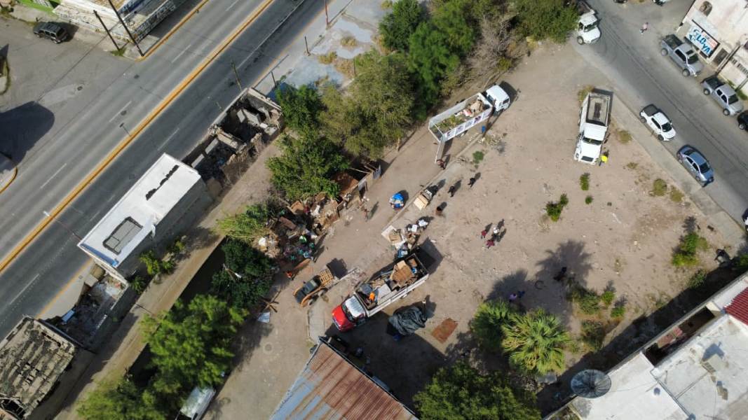Retiran dos viviendas improvisadas durante operativo en la Zona Centro